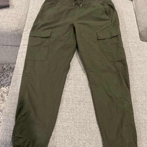 2 pair of men’s cargo joggers (1 grey &1 olive green) - Picture 2 of 5